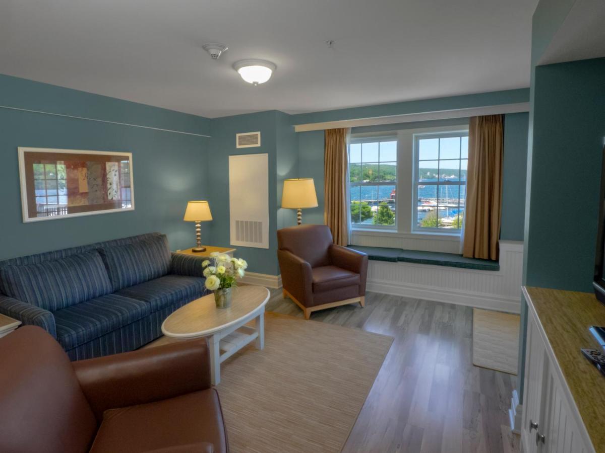 Watkins Glen Harbor Hotel Ngoại thất bức ảnh
