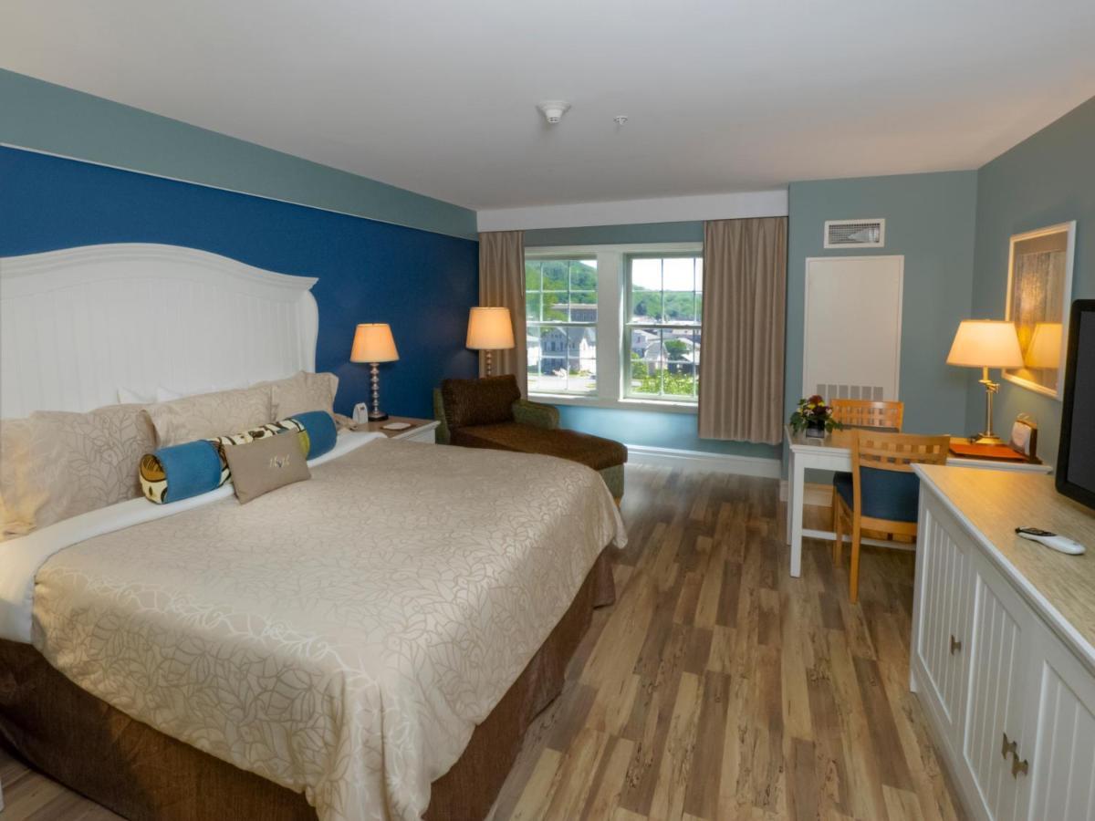 Watkins Glen Harbor Hotel Ngoại thất bức ảnh