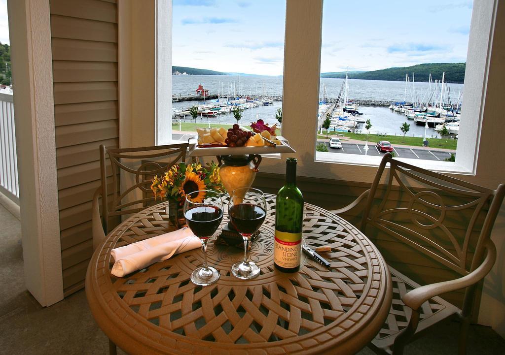 Watkins Glen Harbor Hotel Nhà hàng bức ảnh