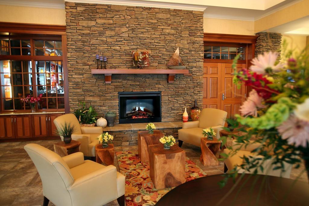 Watkins Glen Harbor Hotel Nội địa bức ảnh