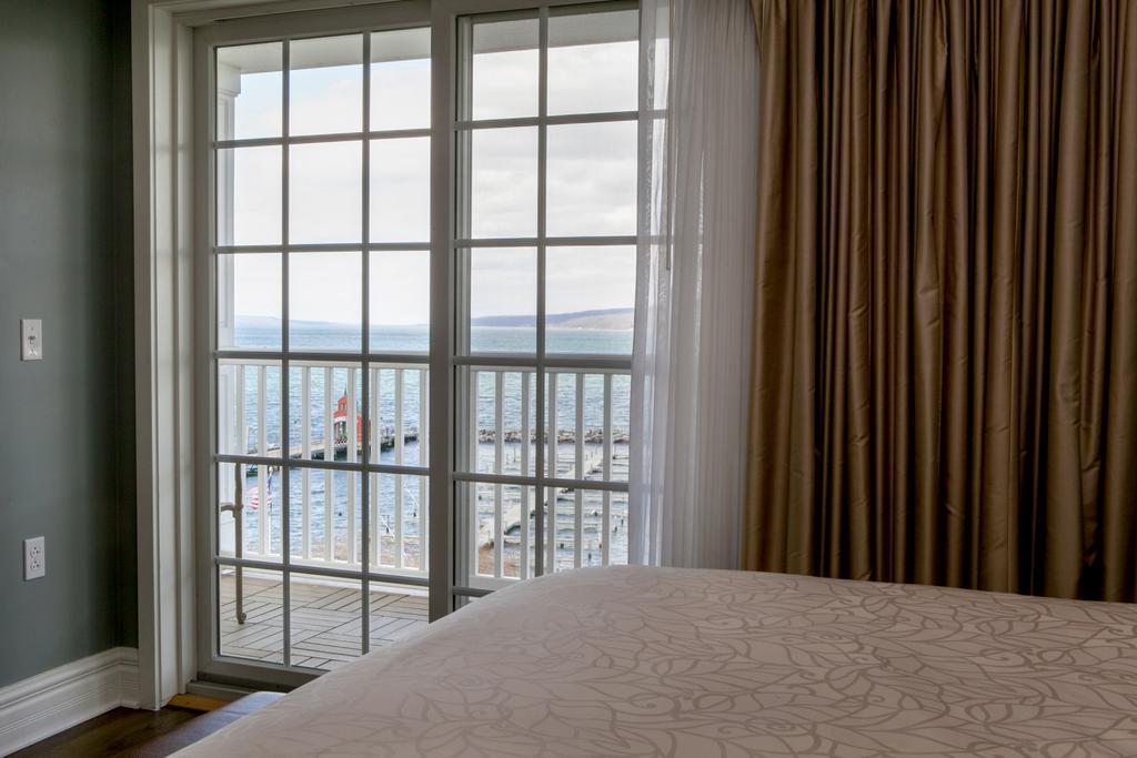 Watkins Glen Harbor Hotel Ngoại thất bức ảnh