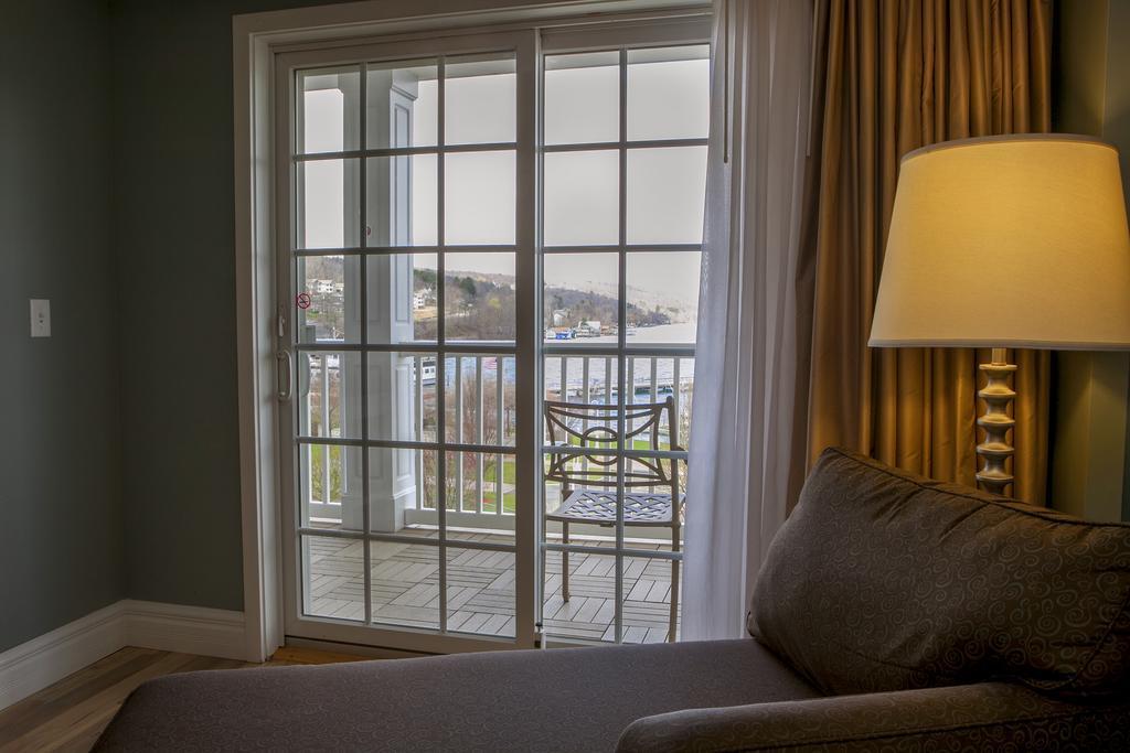Watkins Glen Harbor Hotel Ngoại thất bức ảnh